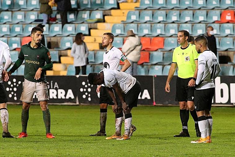 Encuentro entre el Salamanca y el Racing de Ferrol.
