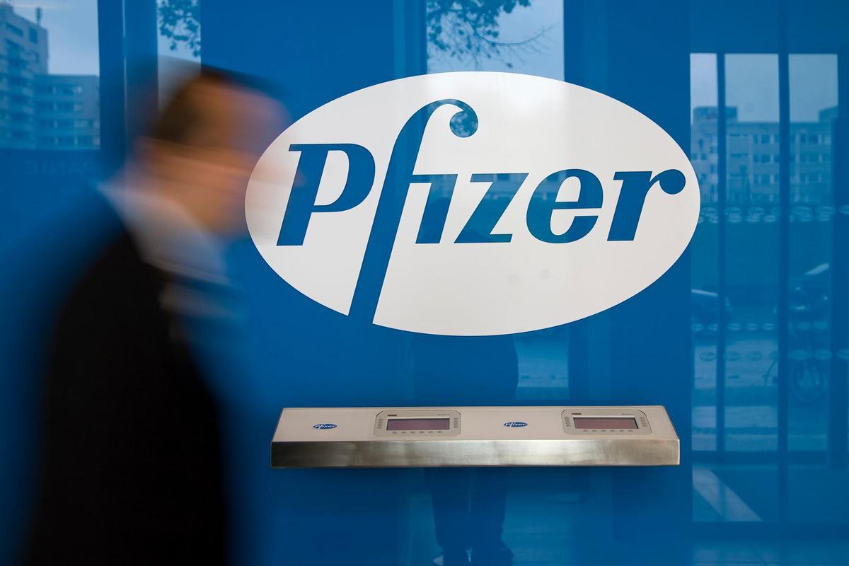 Logo de la compañía  Pfizer.