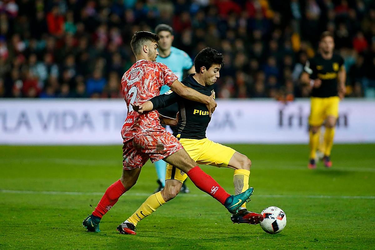 Encuentro del Guijuelo ante el Atlético de Madrid en la Copa del Rey.