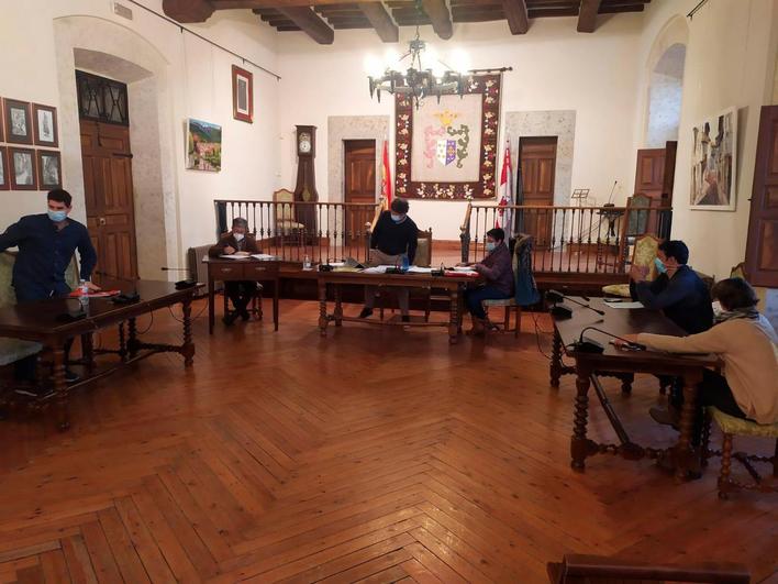 El pleno de Candelario conoce ya la decisión de aparcar el proyecto de la residencia durante un tiempo.