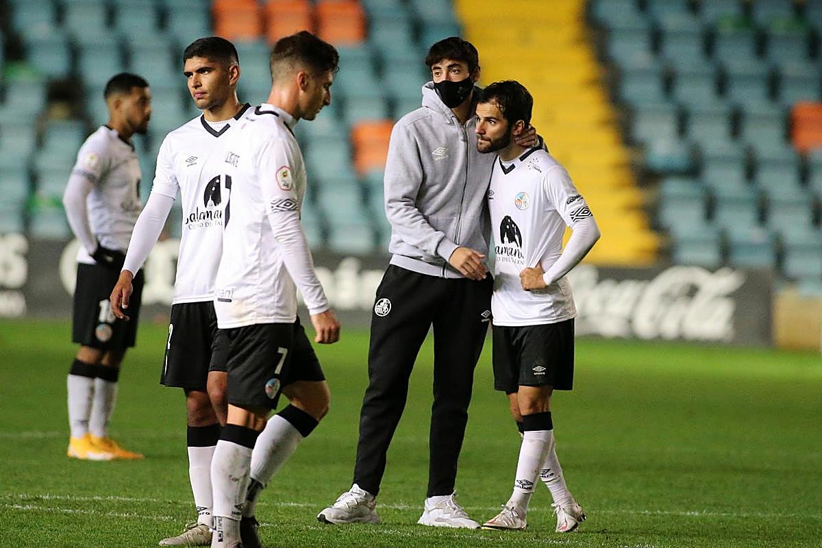Candelas, del Salamanca, consolado por Fernando, del filial.