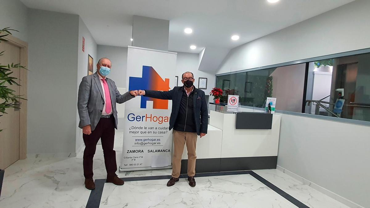 Los socios de Gerhogar, en las nuevas instalaciones que han abierto en Torres Villarroel con la Avenida de Portugal