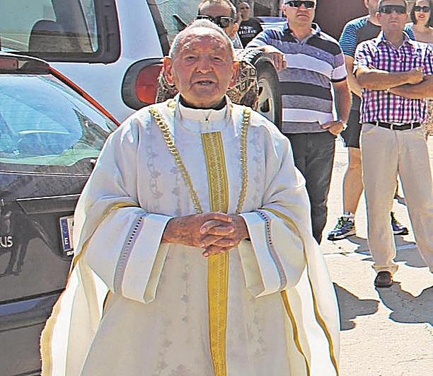 Pedro Calama es el párroco de El Cerro desde diciembre de 1958.