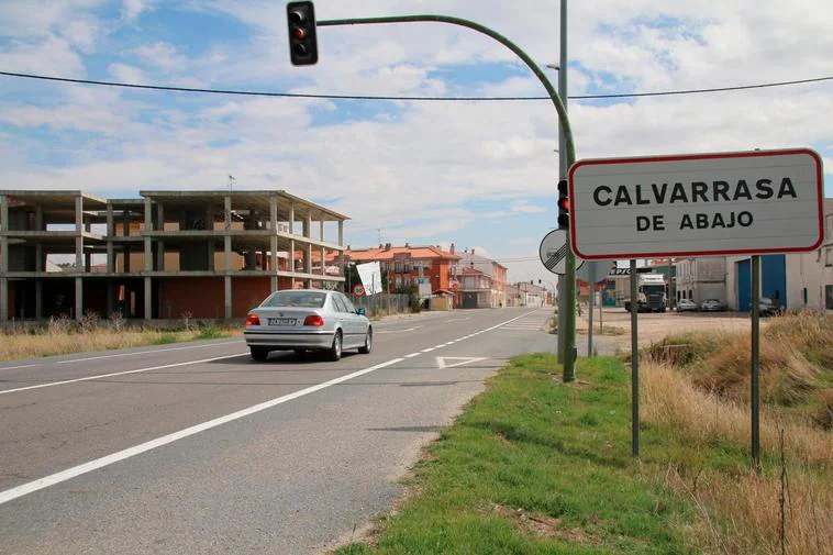 Entrada al municipio de Calvarrasa de Abajo donde en los últimos días se han incrementado los contagios.
