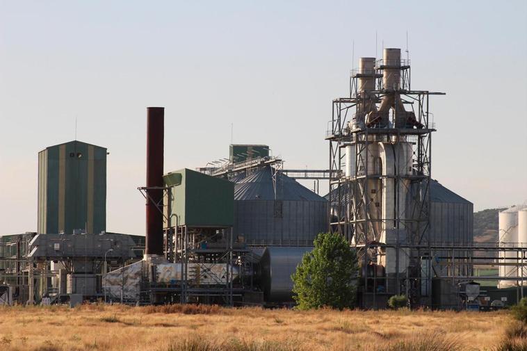 Planta de bioetanol de Babilafuente, fábrica que exporta parte de su producción a Reino Unido.