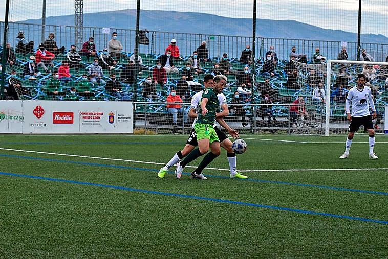 Derbi entre el Guijuelo y el Salamanca disputado esta temporada en el estadio Luis Ramos.