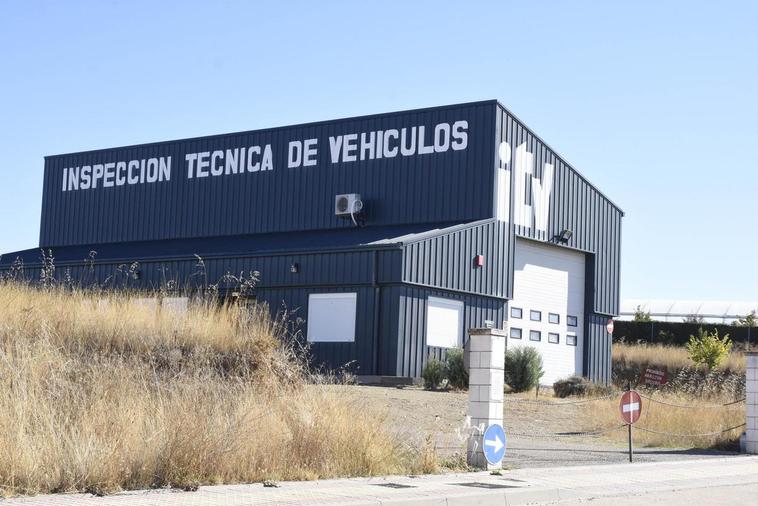 La ITV salmantina que ‘se olvida’ de la apertura diaria y provoca retrasos