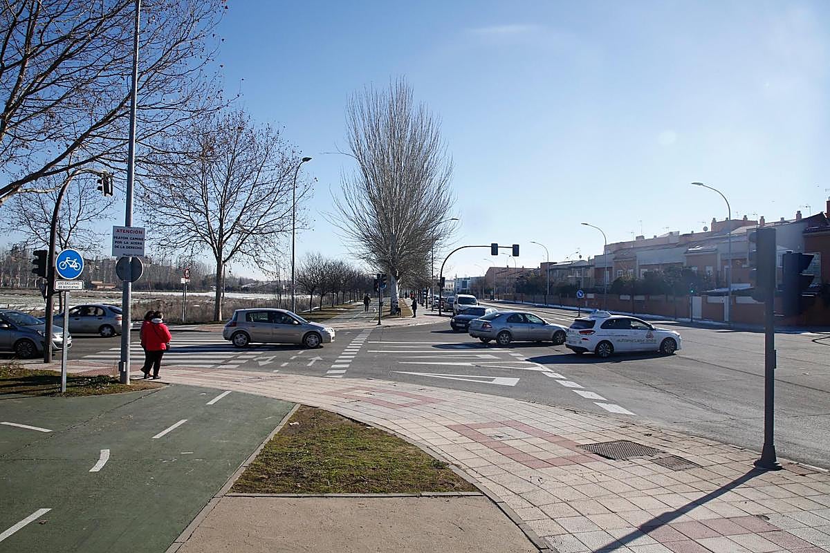 Confluencia de las avenidas Padre Ignacio Ellacuría y José Núñez Larraz.