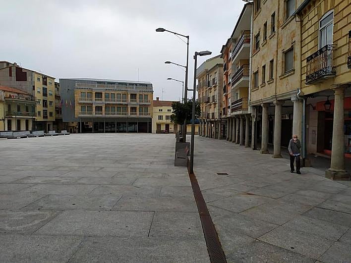 Plaza Mayor de Guijuelo en la tarde de este sábado.