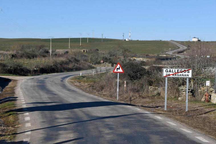 Carretera que mejorará la Diputación de Salamanca.