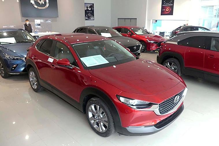 Imagen del Mazda CX-30 en el concesionario Monumotor del polígono de Los Villares