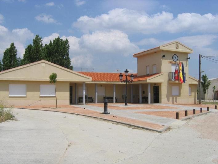 La Casa Consistorial de Cabezabellosa de la Calzada.