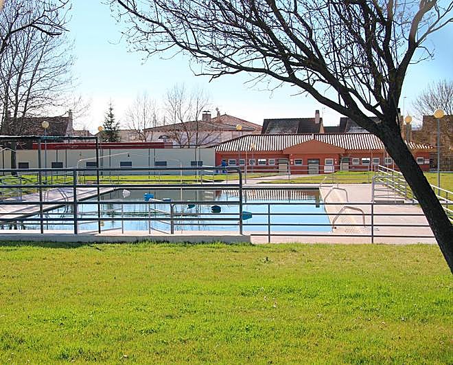 La piscina municipal de la localidad de Cabrerizos.