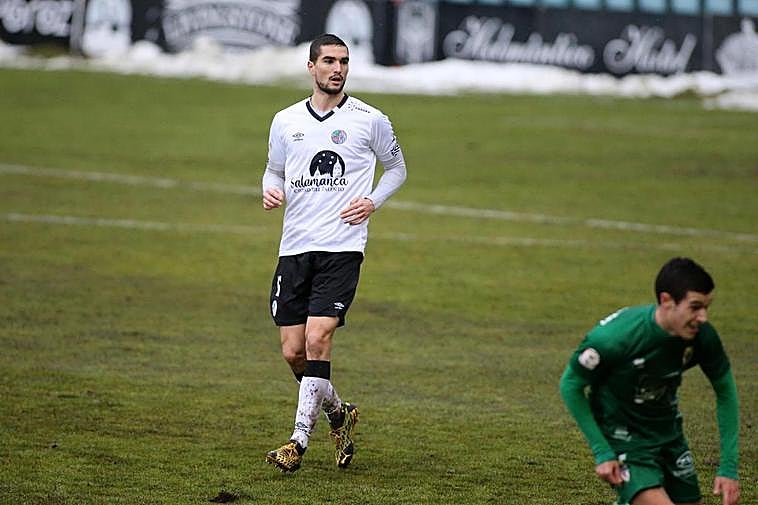 Iván Casado, en un encuentro con el Salamanca UDS.