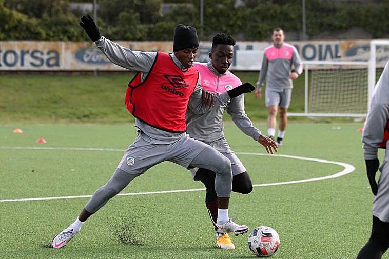 Anderson Arroyo, el jugador más utilizado por Lolo Escobar en el Salamanca UDS