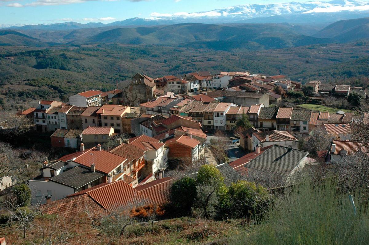 Plano conjunto de Villanueva del Conde, en el que se puede apreciar la peculiar arquitectura en forma de núcleo amurallado