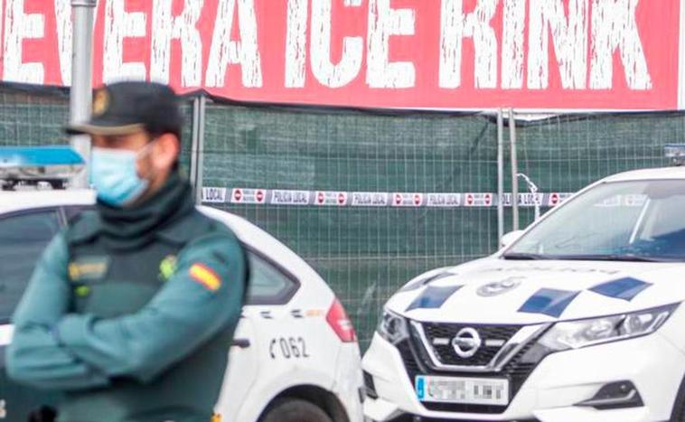 Un agente de la Guardia Civil con mascarilla.