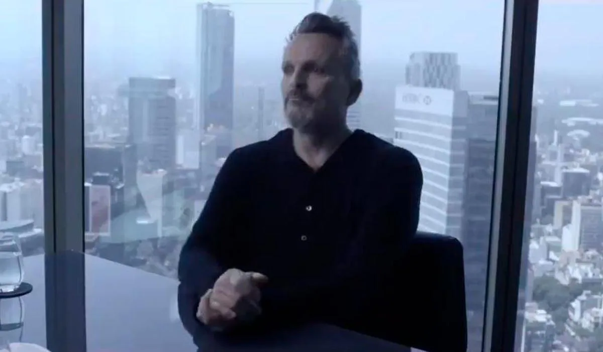 Miguel Bosé, durante la entrevista con Évole.