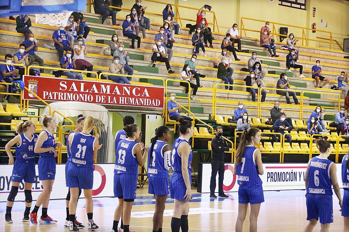 Presentación en Würzburg con limitación en la grada.