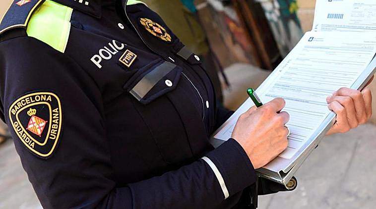 Imagen de un agente de la Guardia Urbana.