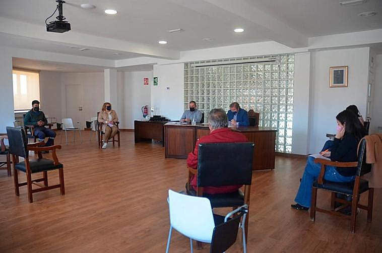 Pleno extraordinario en Fuentes de Oñoro.