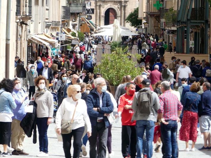 Hacía mucho tiempo que no se veía la Rúa con tantos turistas