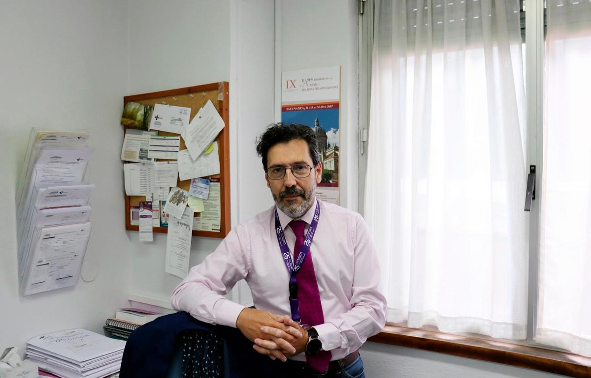 César Rodríguez, especialista del servicio de Oncología del Hospital de Salamanca.