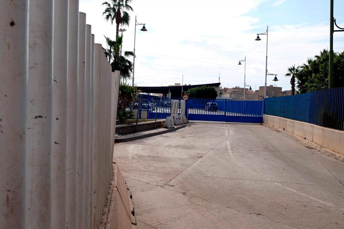 Cientos de marroquíes intentan entrar en Melilla por primera vez y decenas de ellos lo logran