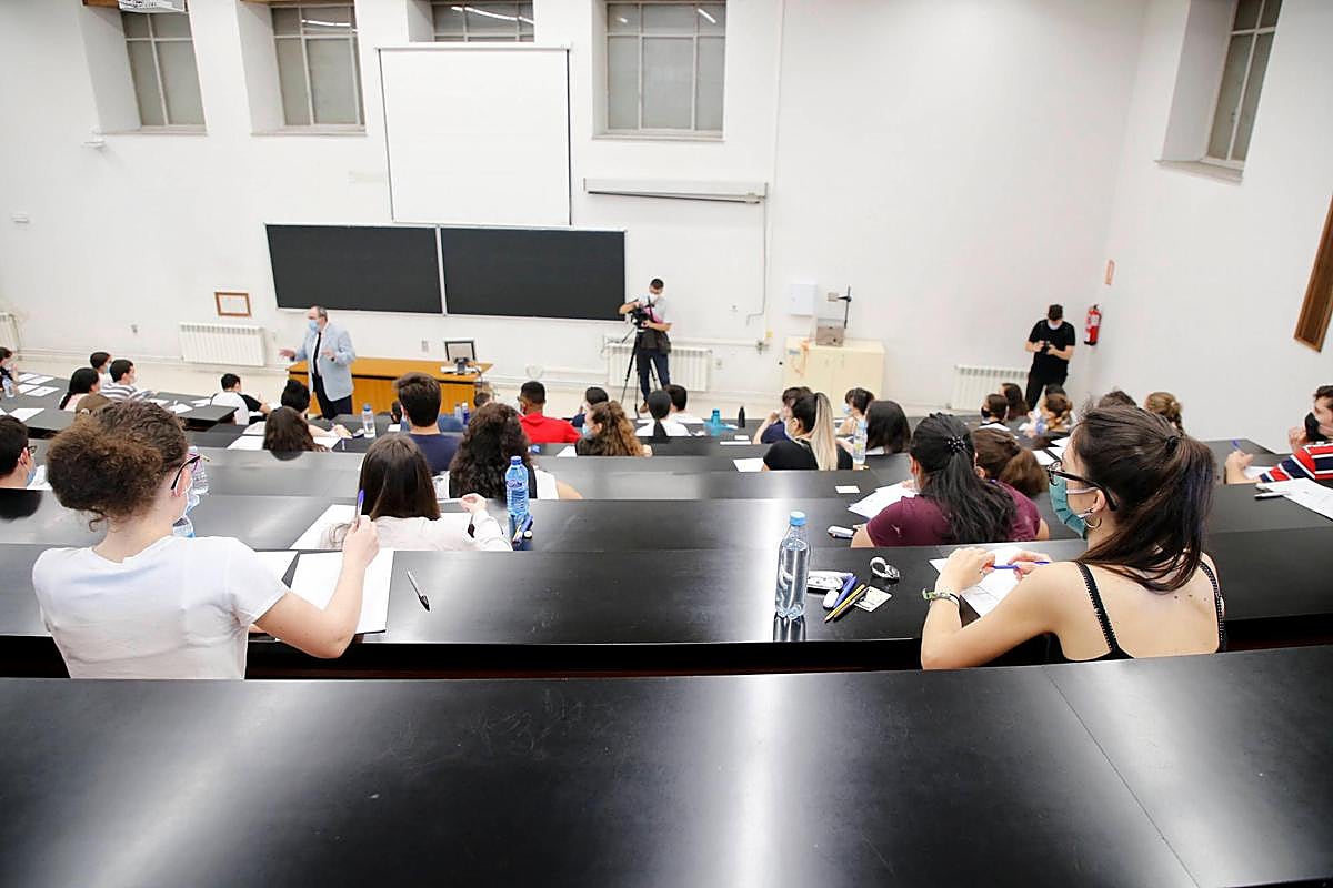 Realización de la EBAU el pasado año en la Universidad de Salamanca.