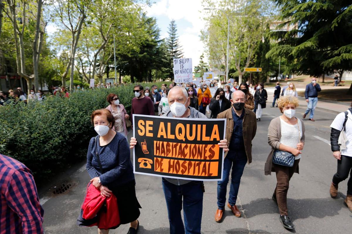 Uno de los carteles más significativos de la concentración. | L.G.