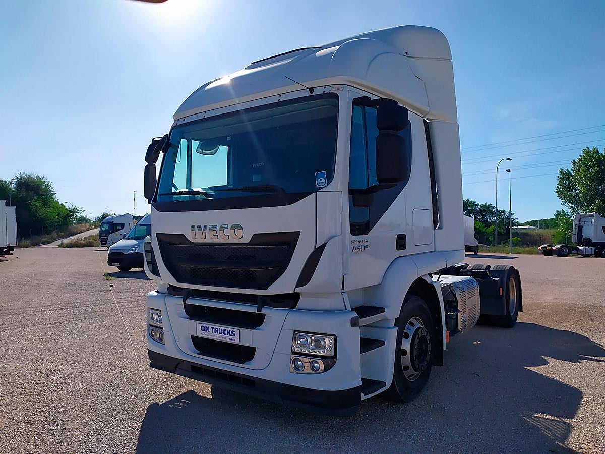 IVECO  AT440S46T/P HR aut int E6 | Kilómetros: 709.419 km | Fecha de matriculación: 2015 | Combustible: Diésel | Equipamiento: Automático - Retarder | Precio: 23.000 euros + IVA