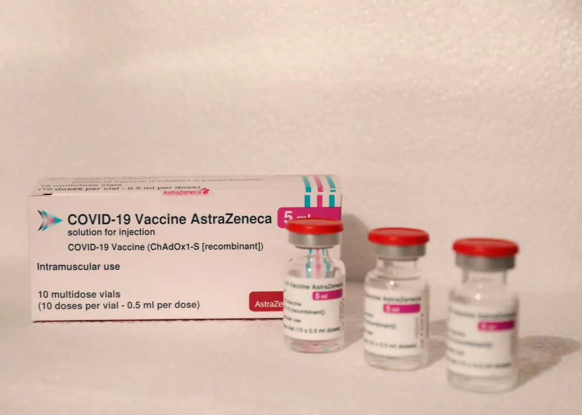 Varios viales de la vacuna de AstraZeneca.