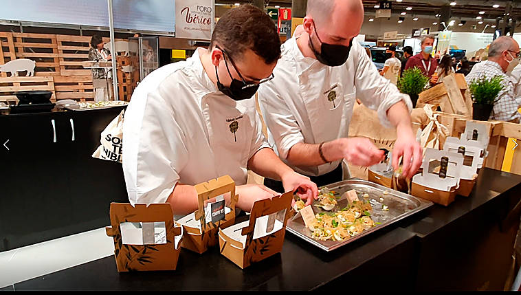 Así es la tapa de menestra con ibéricos de Vida &amp; Comida que triunfa en Madrid Fusión 2021