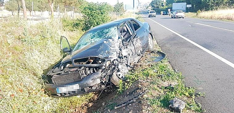 Uno de los vehículos implicados en el accidente.