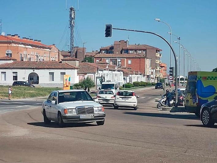 Semáforo sin funcionamiento en la avenida de Salamanca.