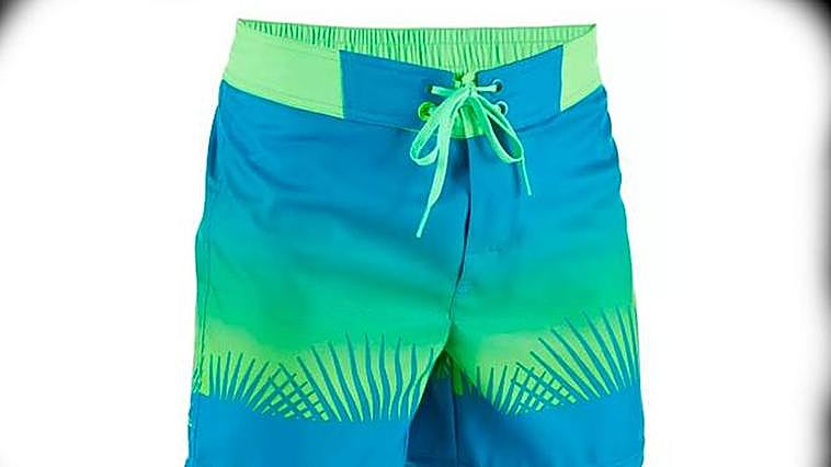 Decathlon alerta de un defecto en unos bañadores infantiles