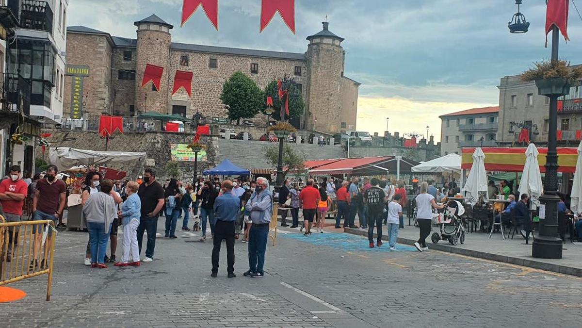 Imagen de las dos terrazas existentes en la Plaza Mayor de Béjar.