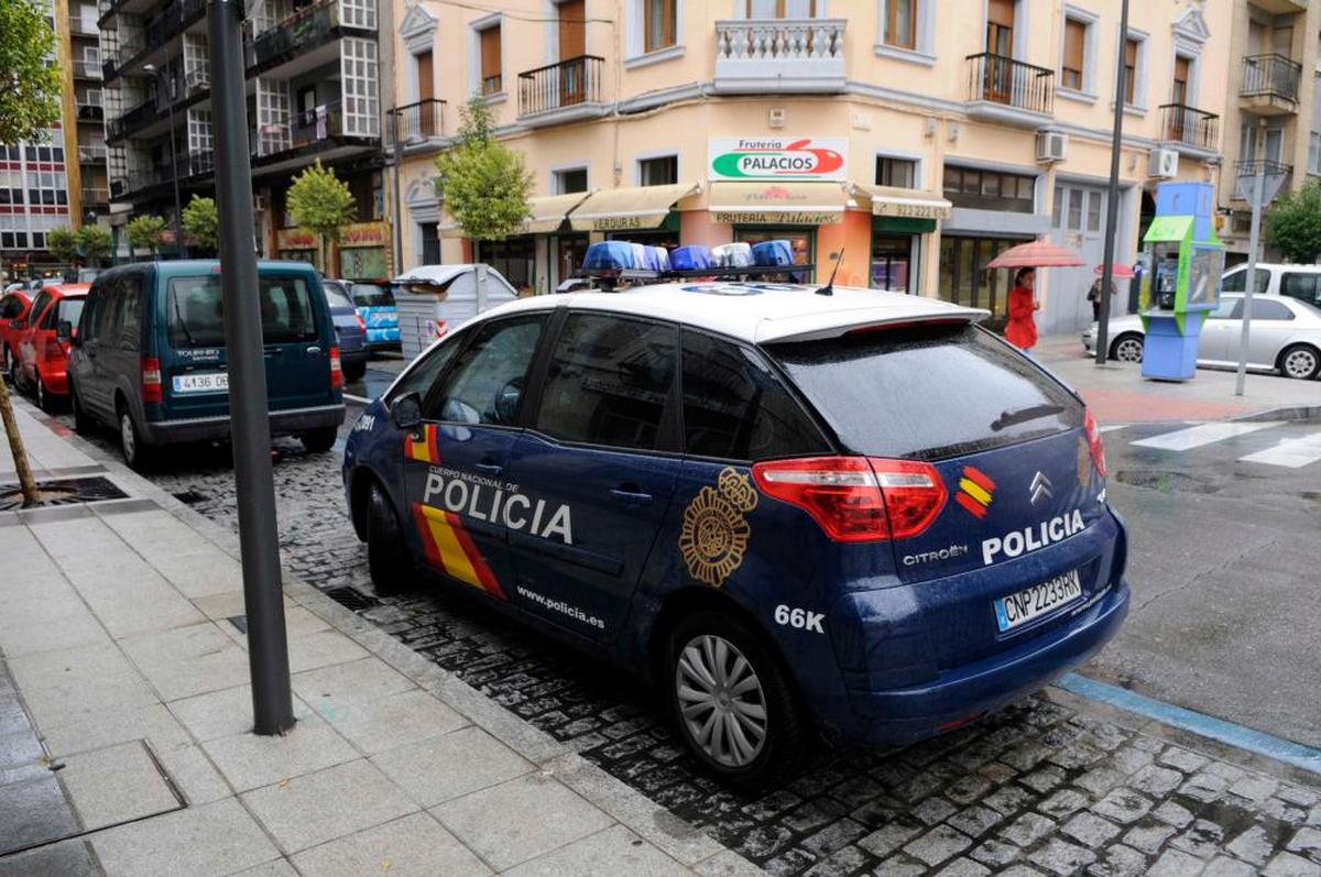 Coche de la Policía Nacional de Salamanca.