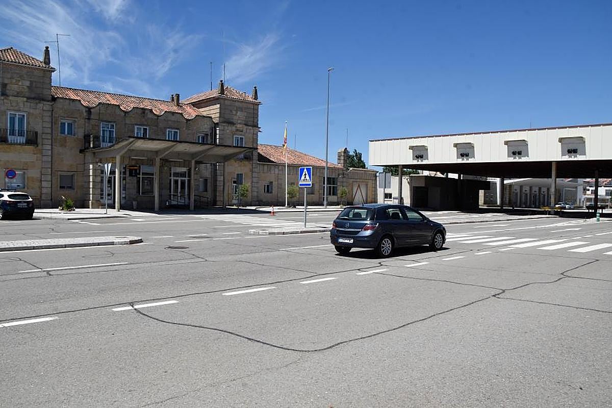 Escaso tráfico en el paso fronterizo de Fuentes de Oñoro y Vilar Formoso.