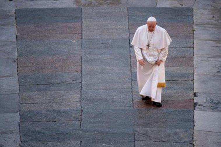El Papa, hospitalizado en Roma para someterse a una operación