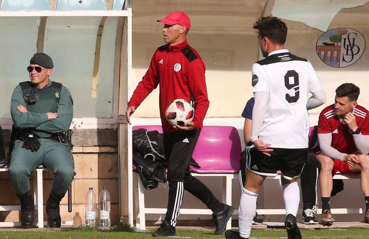 Antonio Calderón en su anterior etapa en el banquillo del Salamanca UDS.