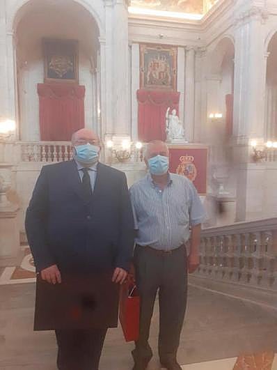 Familiares de Isabel Muñoz en el Palacio Real.