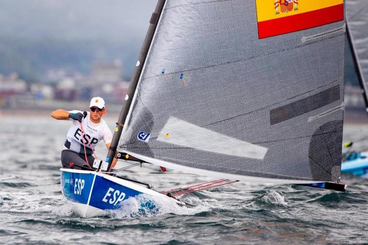 Joan Cardona, única alegría de la vela española