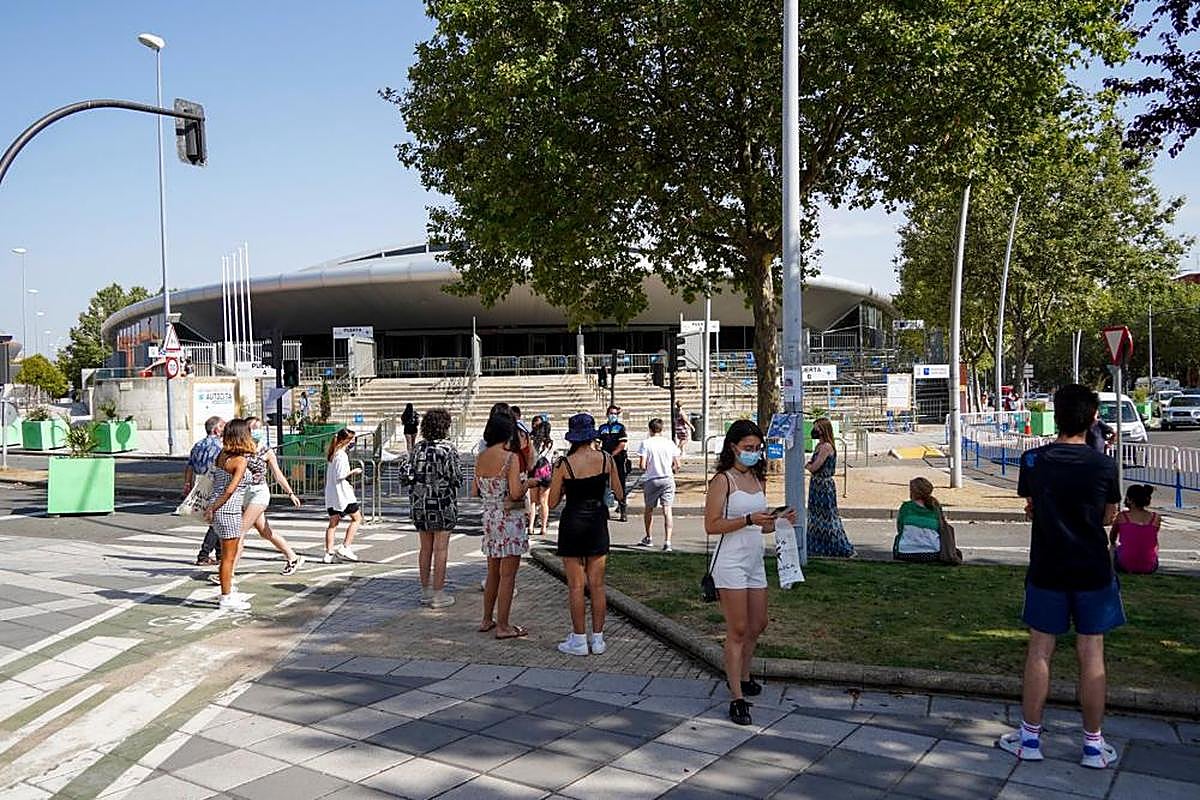 Vacunación en el Multiusos Sánchez Paraíso.