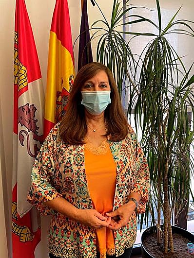 La alcaldesa, Carmen Ávila, en su despacho del Ayuntamiento.
