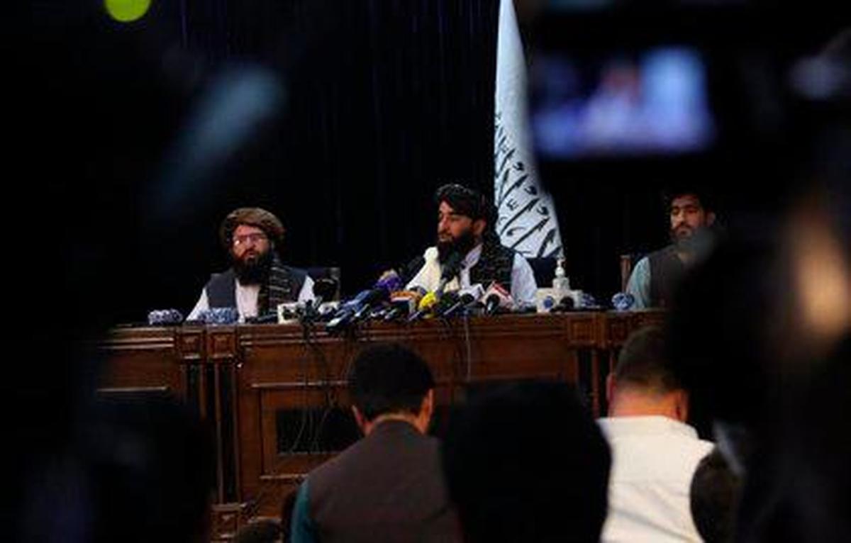 Rueda de prensa de los talibán en Kabul.