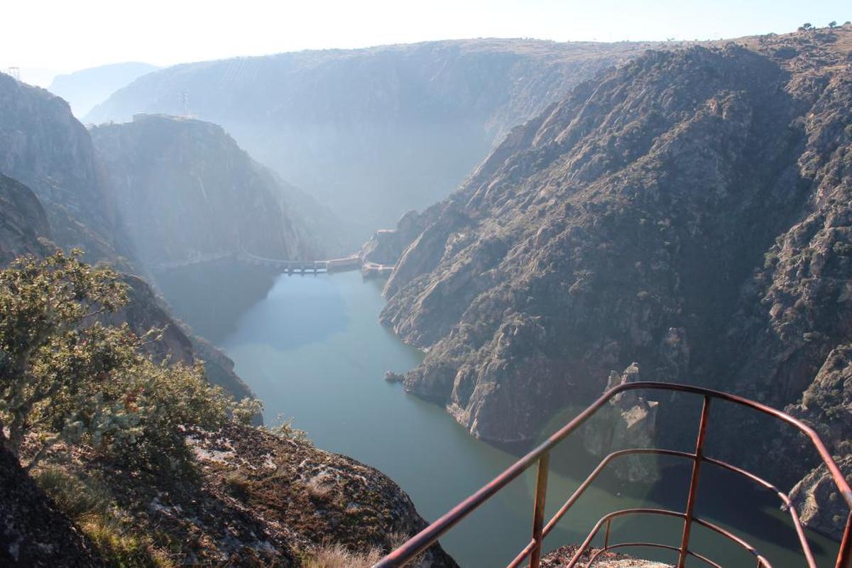 El Duero desde el mirador del Picón de Felipe en las Arribes.