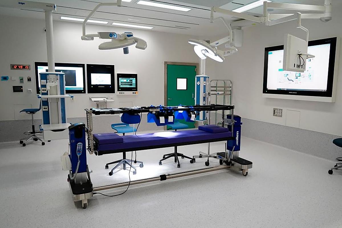 Imagen de uno de los 25 quirófanos del nuevo Hospital de Salamanca.