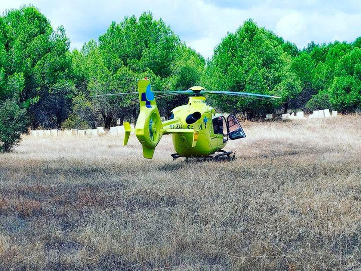 El helicóptero medicalizado que ha evacuado al varón.