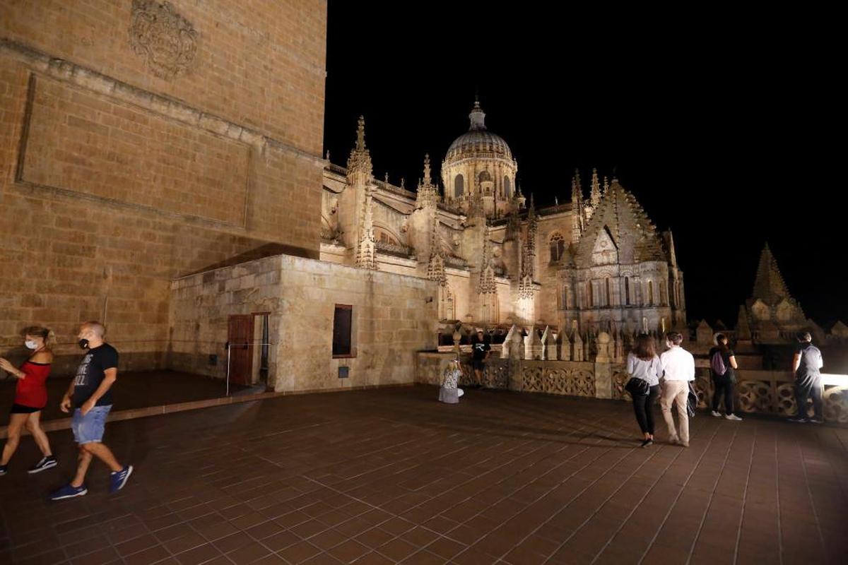 Vista nocturna de Ieronimus.